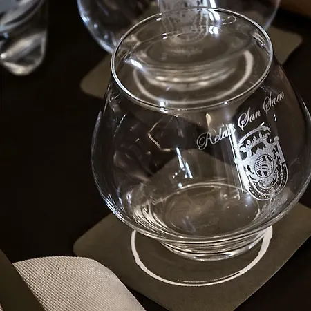 Couette-café Relais San Severo 4*